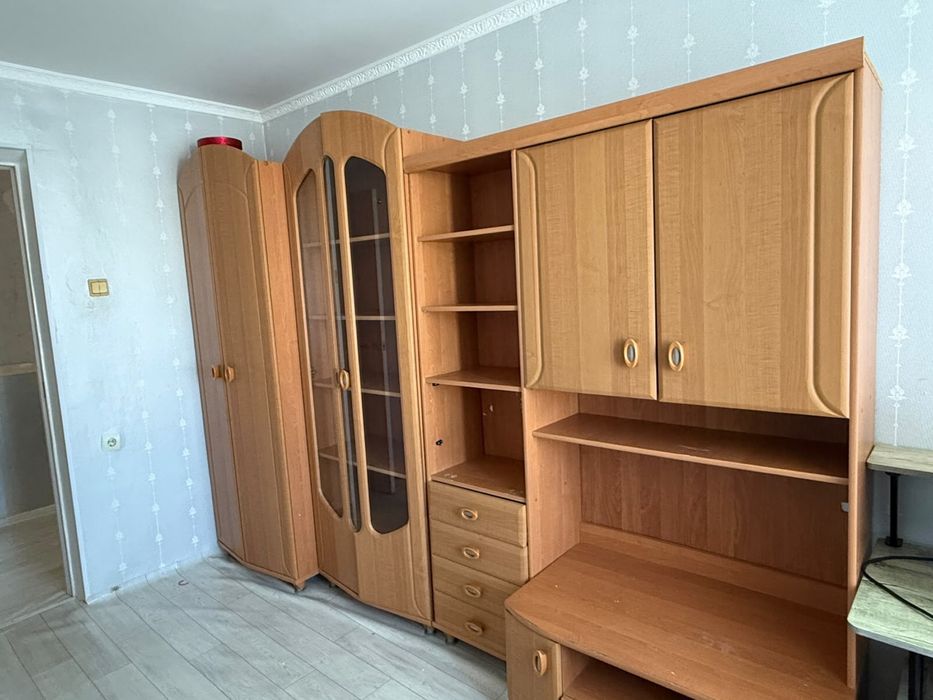 Шкаф гарнитура сатылады