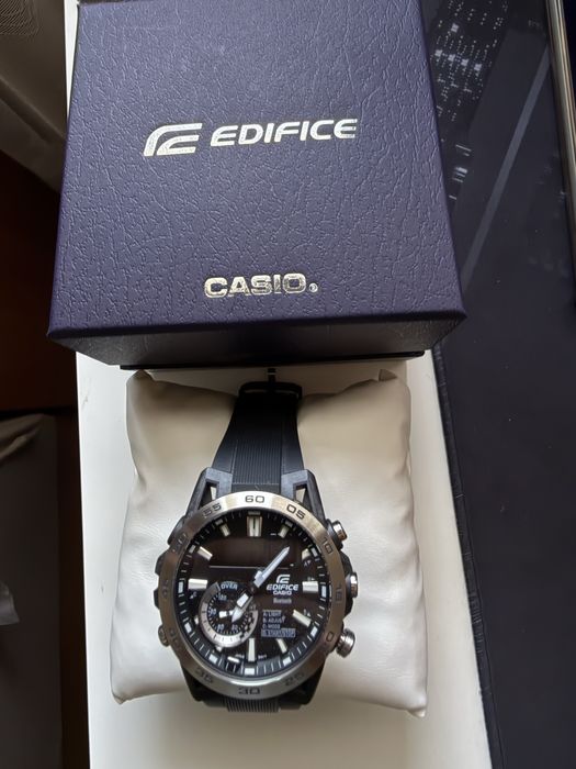 НОВ Часовник CASIO EDIFICE ECB 40P