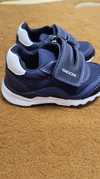 De vânzare adidași Geox