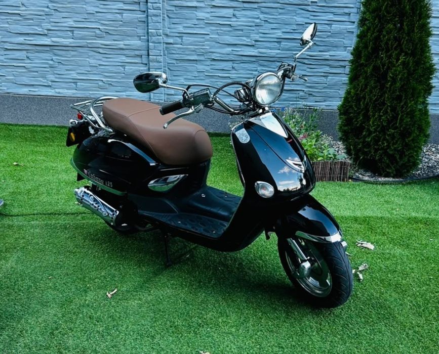 Scuter Retro Tauris Cubana 125 CC 4 T   Habana / Vespa