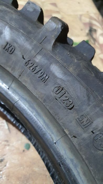 Medium 140 80 18 Metzeler Sixdays Extreme