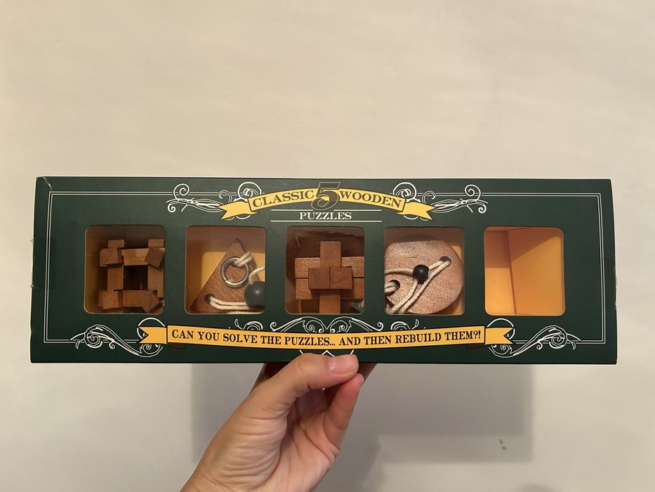 Set 5 puzzle-uri din lemn – Professor Puzzle – unul lipsă