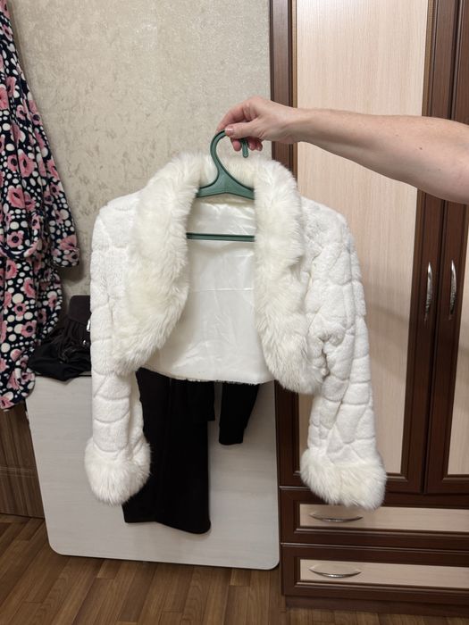 Продаються вещи