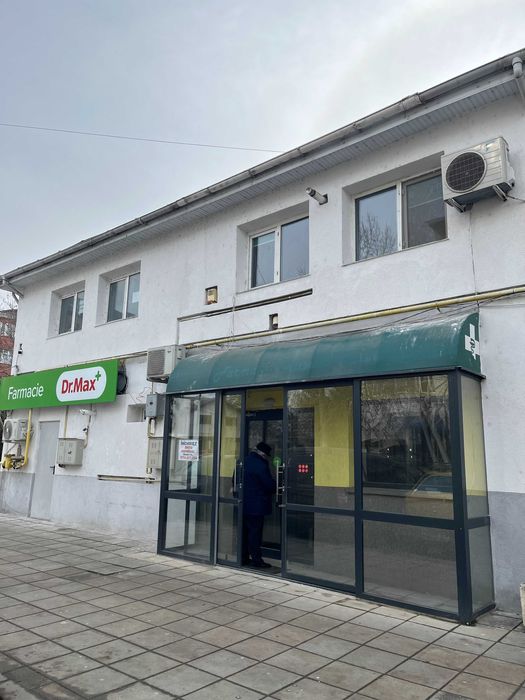 Spatiu de inchiriat - Piata Traian, vis-a-vis de ITM