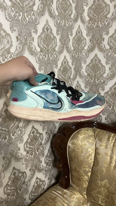 Nike Kyrie Low 5