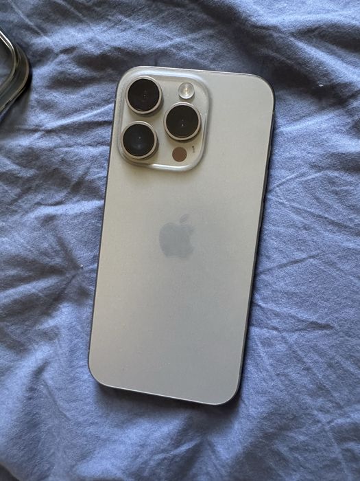 Айфон 15 про 128 ГБ Титан