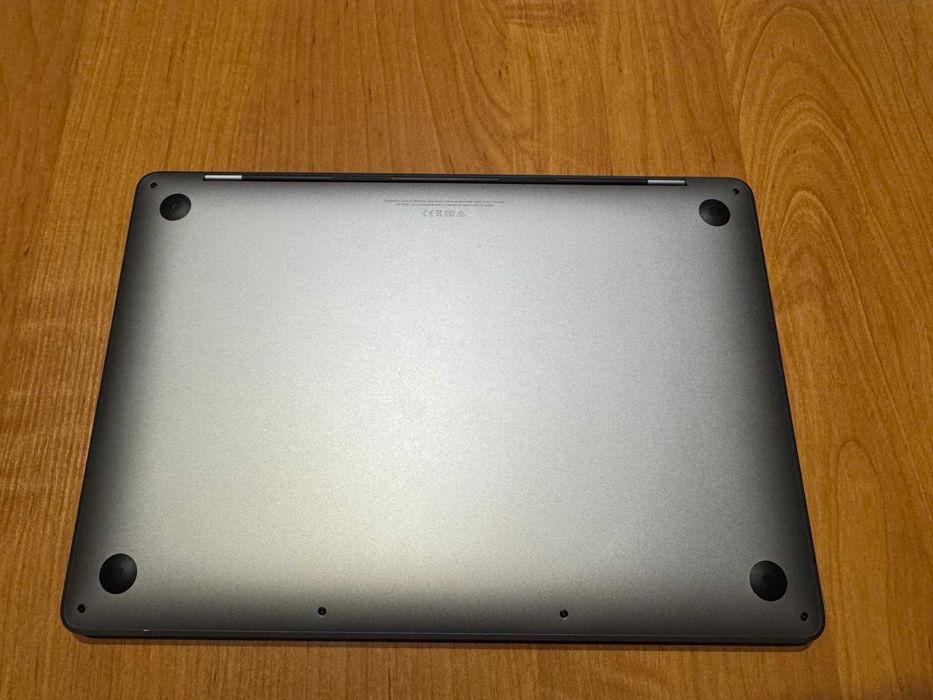 Macbook Pro 13 (M1 8/256) идеальный