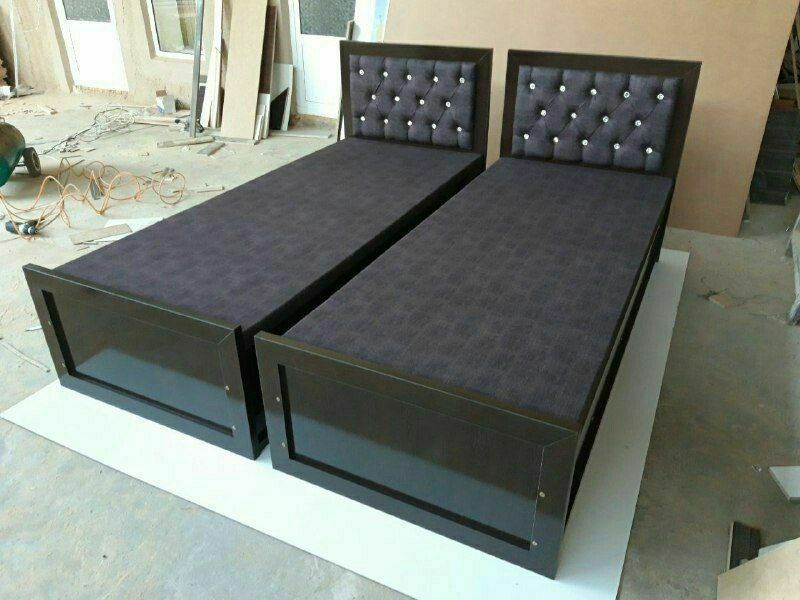 Yumshoq divanlarimiz sotuvda. Ochiladigan qulay.