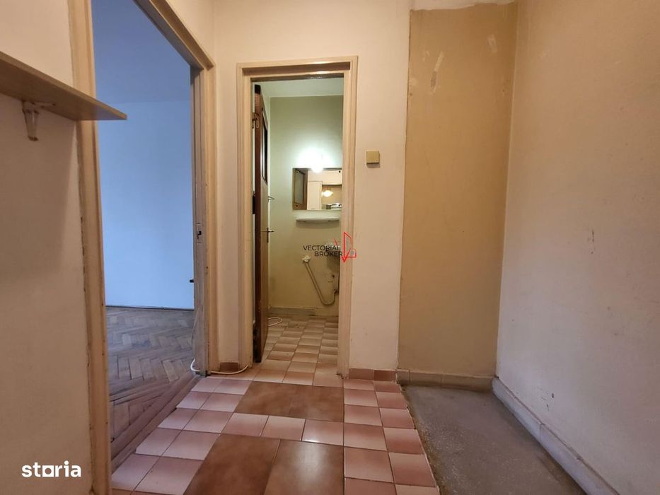 H-4 Camere  Fix Langa Metrou, Scoala Si Parc
