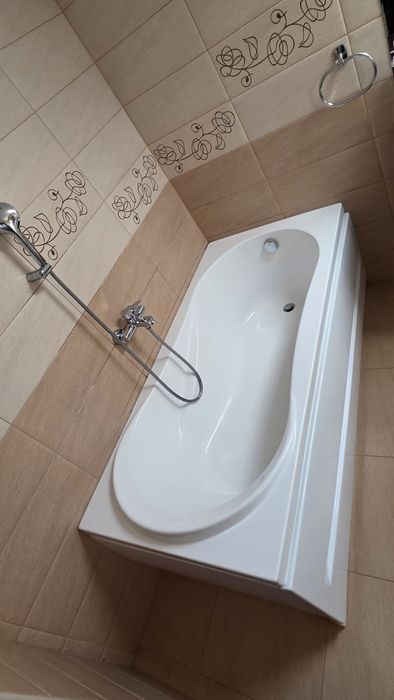 OCAZIE URGENT ! Cada dreptunghiulara din acril cu masca 170x80x55 cm