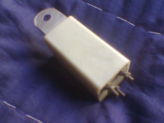 Электронное реле поворотов ЭРП-У