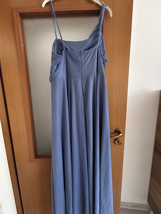 Официална Рокля