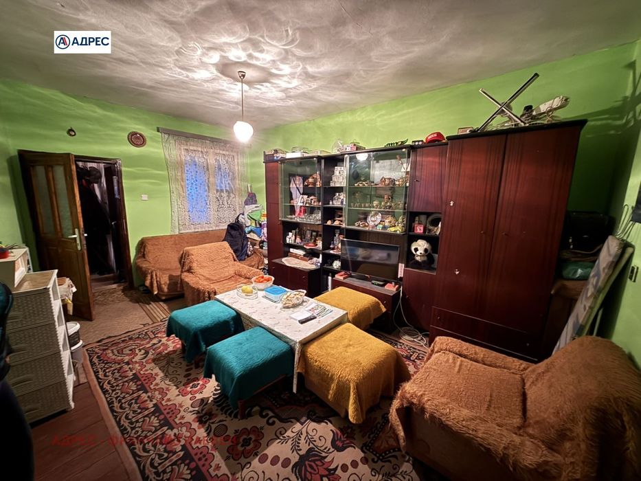 Продава се Етаж от къща в Ловеч, Широк център - 65 кв.м за 557 €/кв.м - Снимка #1