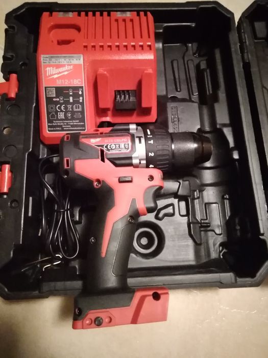 Milwaukee M18 Brushless 18V безчетков акумулаторен винтоверт