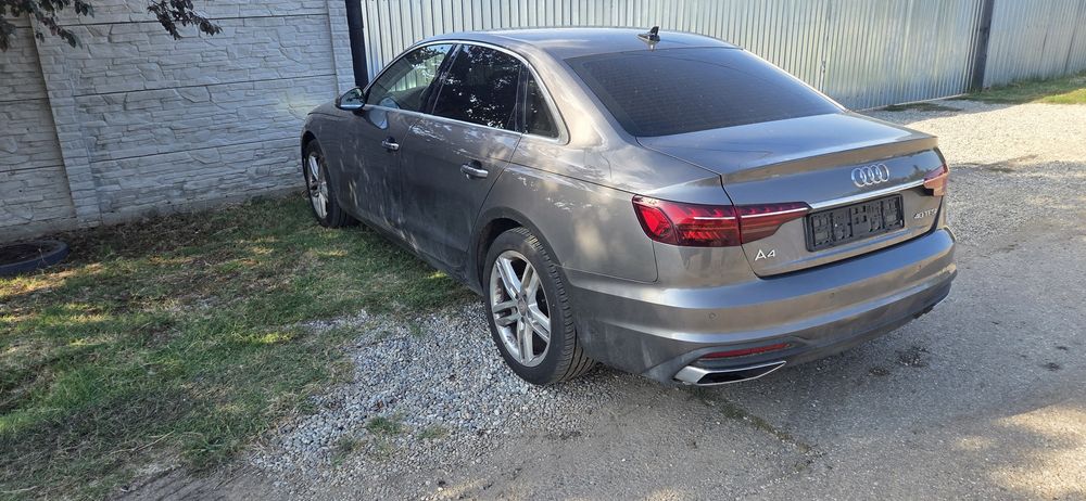 Audi A4 40 tfsi  avariat