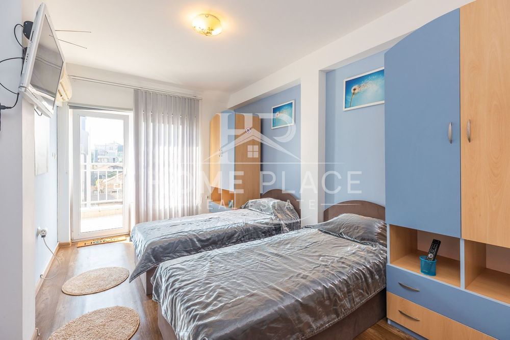 Дава се под наем Четиристаен апартамент в Варна, Център - 150 кв.м за 1200 € - Снимка #7