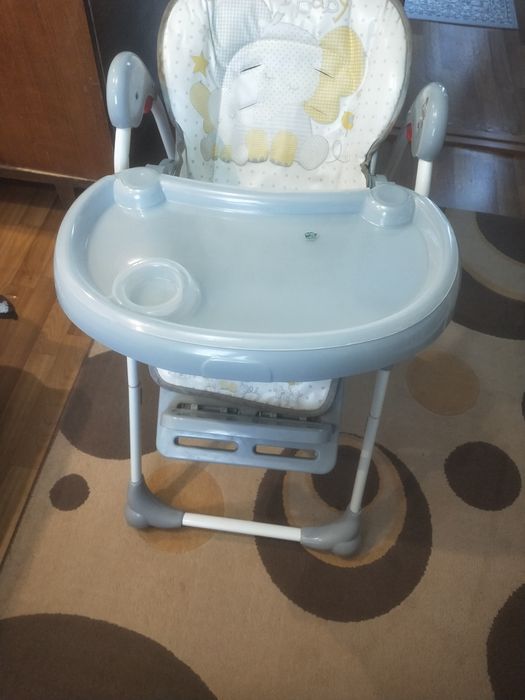Детский стульчик для кормления