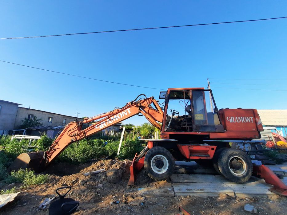 Экскаватор колесный Case 888 P 2AL