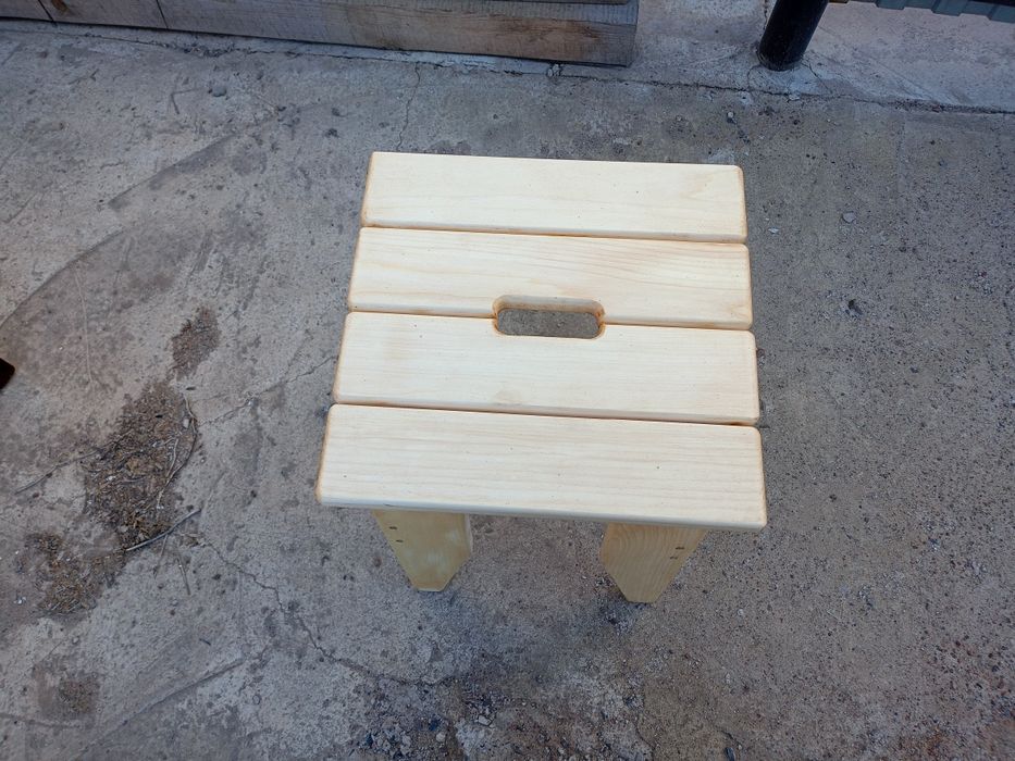 Табурет ручной работы