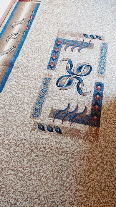 Продам ковёр 2 на 5