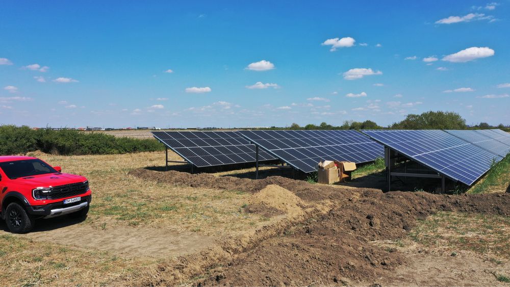 Inchiriez Flota proprie de utilaje Batipal / sonete cu operator