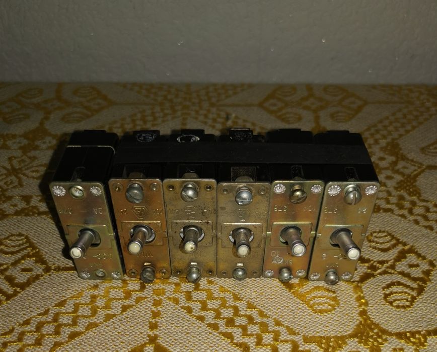 Ел Ключове с фосфоресциращи копчета  и други