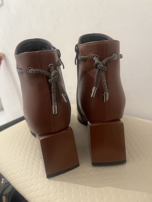 Қыстық аяқ киім