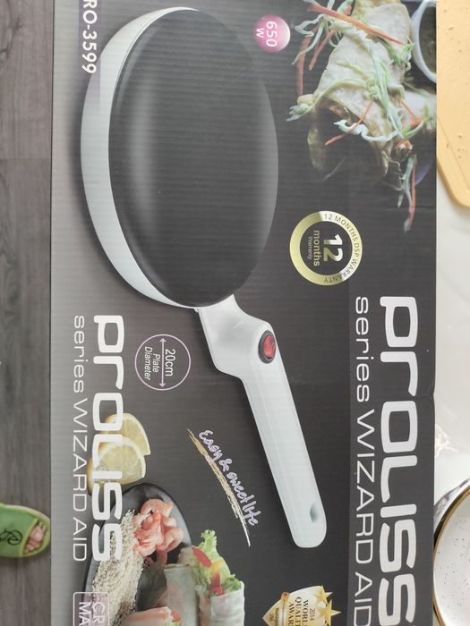 Продаю электрическую б/у блинницу.