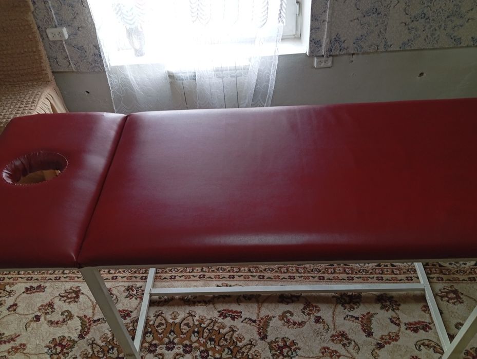 Продам кушетка в хорошем состояние