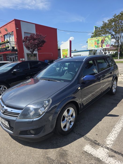 De vanzare Opel astra H