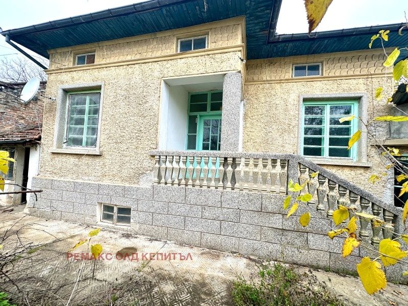 Къща в село Хотница