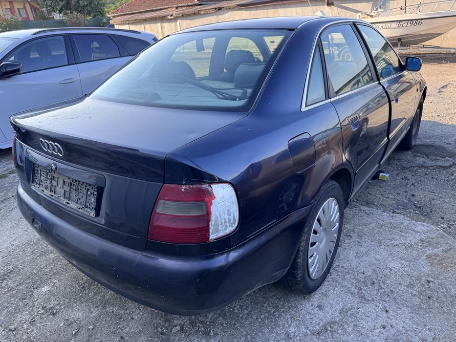 Audi a4 b5 1.6i 100кс 1998г На Части
