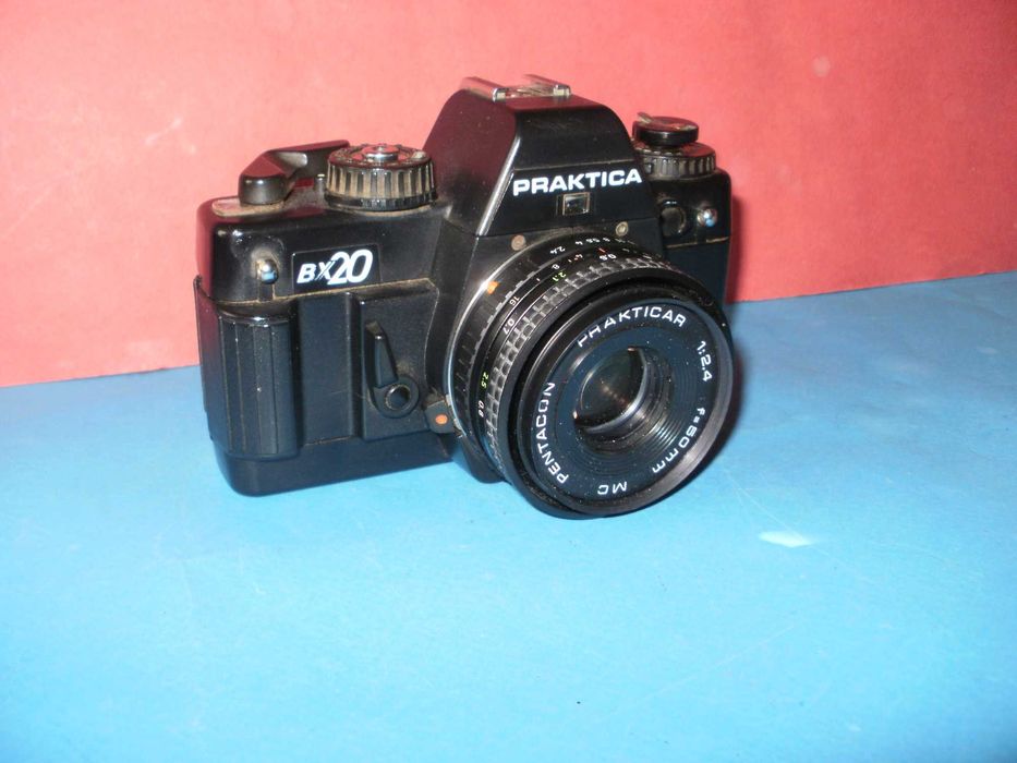 Продавам немски фотоапарат PRAKTICA BХ-20 - проверен и работещ