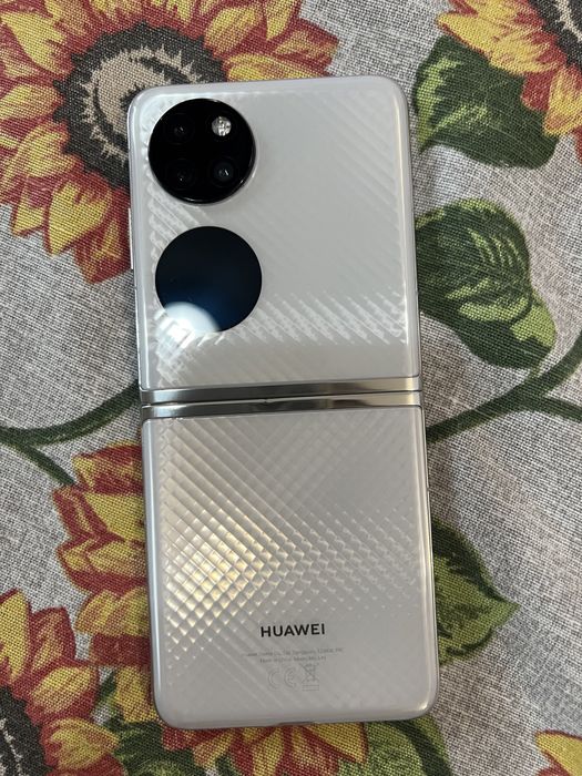 Huawei p50 pocket повреден екран