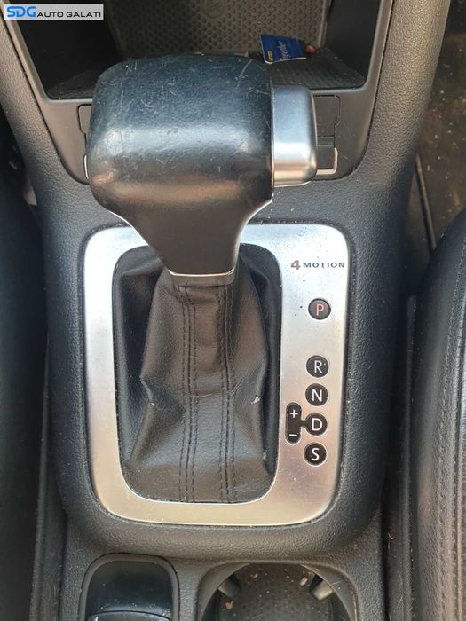 Selector Levier Nuca cu Manson Piele Maneta Schimbator Viteze Cutie Automata Volkswagen Tiguan 2007 - 2015 [C9073]