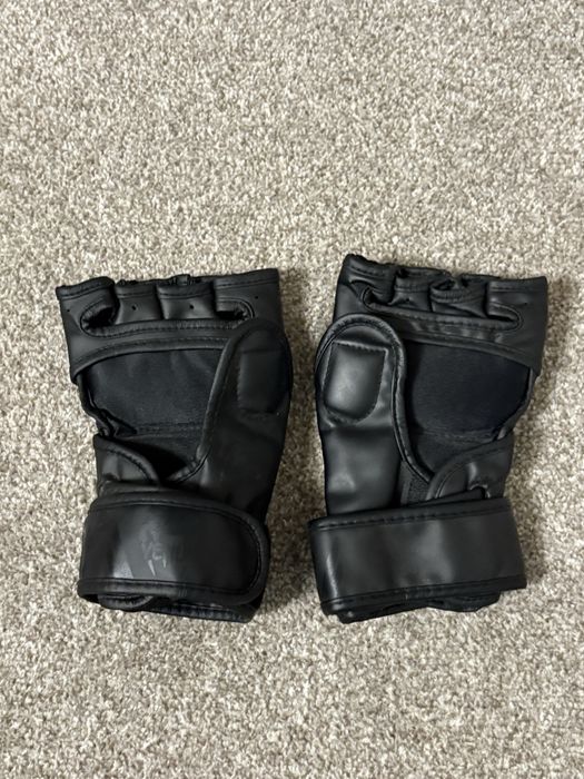 Ръкавици за MMA Venum