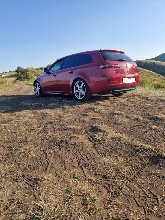Vând alfa Romeo 159 TI