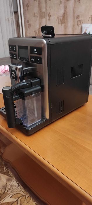 Кафе машина SAECO