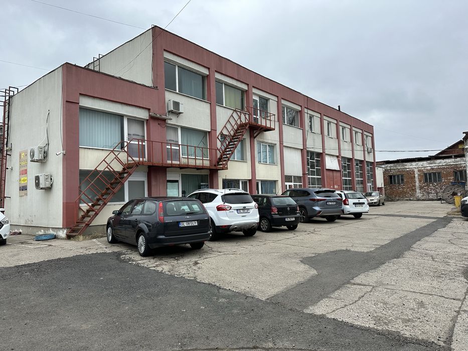 Inchiriem  spatii birouri  zona port