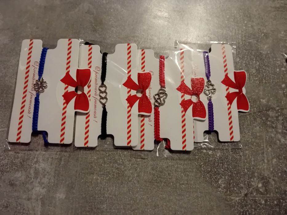 Brățară cu medalion