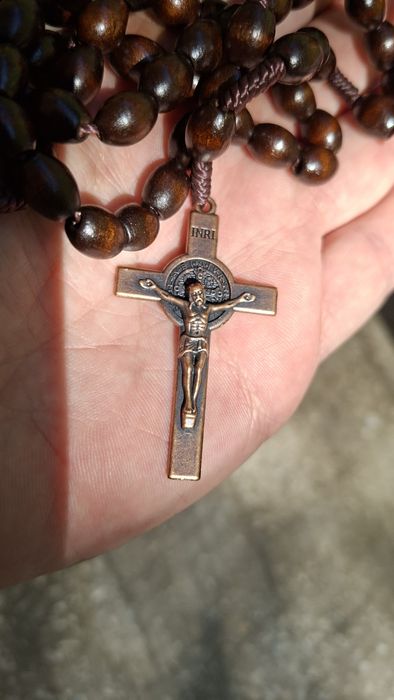 Rozariu din lemn / cruce metal