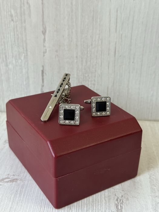 Запонки новые цена 3000