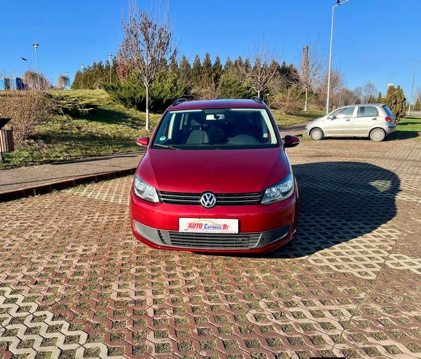 Volkswagen Touran 2012