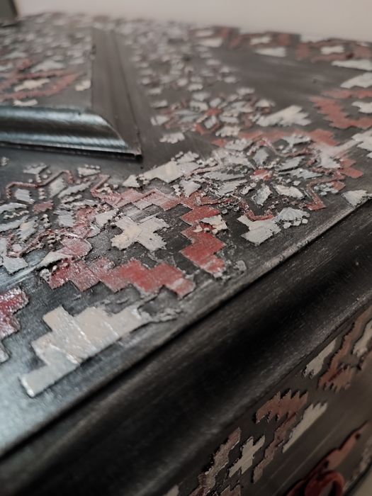 Lada de zestre restaurata