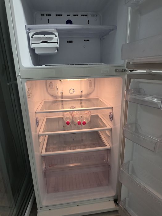 Продам холодильник Samsung