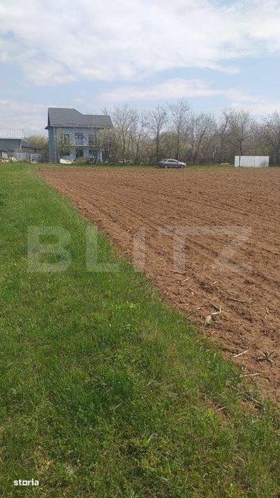 Teren intravilan 5400 mp, deschidere 22 ml, in Baicoi