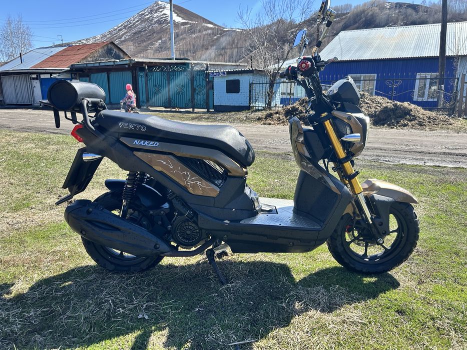 Vento Naked скутер