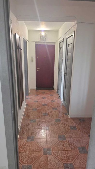 PF închiriez apartament 2 camere decomandate zona Cedonia