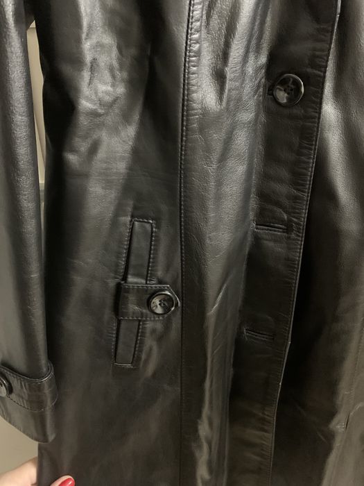 Женский кожаный плащ