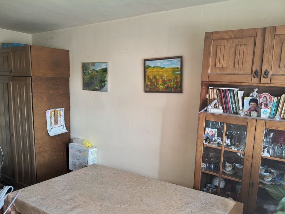 Garsoniera 24mp. cu balcon, centrala, baie, hol si bucatarie